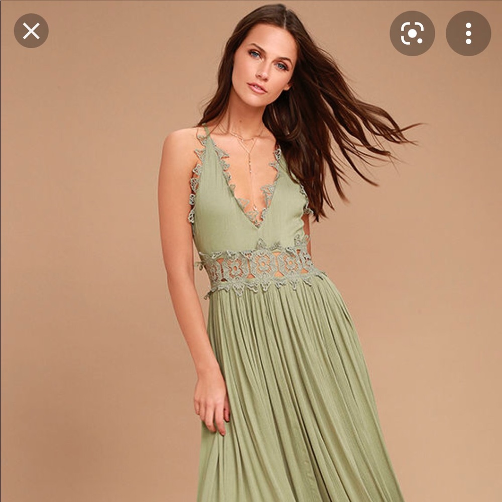NWT Lulu’s sage green lace maxi dress
